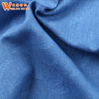 4,2 uncji cienkiej, lekkiej bawełnianej tkaniny dżinsowej z nadrukiem piór w kolorze indygo na lato