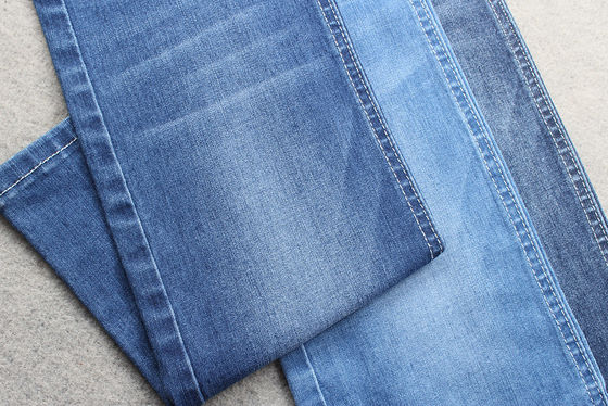 Tencel bawełniany materiał dżinsowy z bardzo miękkim dotykiem do letnich dżinsów